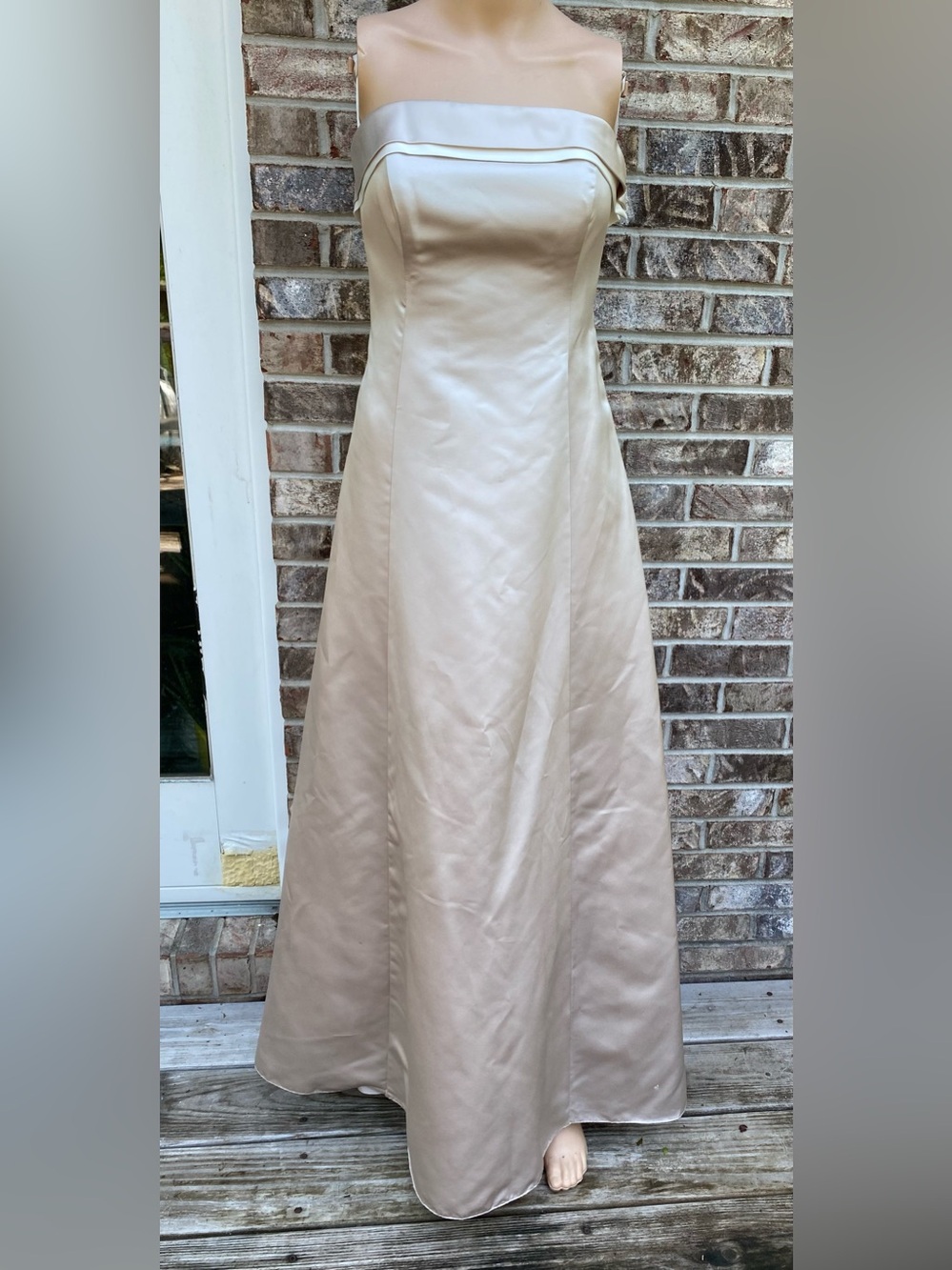 Vintage 90s Michaelangelo Strapless Satin Gown in Cream Size 6